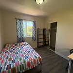 The Blue Hostel Near Usc Dtla Ktown